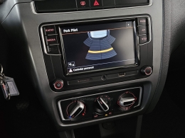 VOLKSWAGEN - FOX - 2018/2019 - Vermelha - R$ 59.900,00