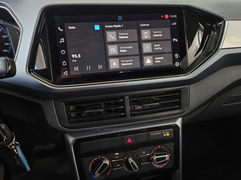 VOLKSWAGEN - T-CROSS - 2022/2022 - Prata - R$ 103.500,00