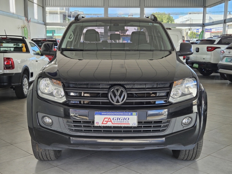 VOLKSWAGEN - AMAROK - 2015/2016 - Preta - R$ 108.000,00