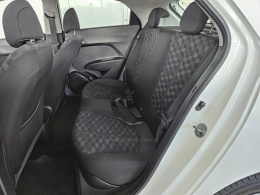 HYUNDAI - HB20 - 2015/2016 - Branca - R$ 55.500,00