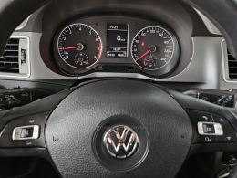 VOLKSWAGEN - FOX - 2018/2019 - Vermelha - R$ 59.900,00