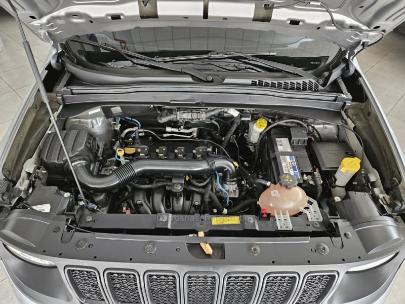 JEEP - RENEGADE - 2021/2021 - Prata - R$ 82.900,00