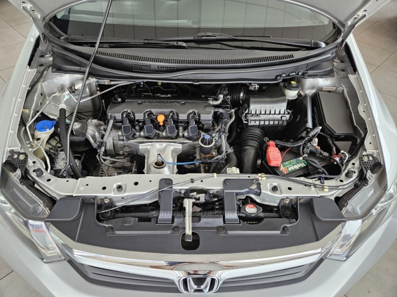 HONDA - CIVIC - 2012/2013 - Prata - R$ 67.000,00