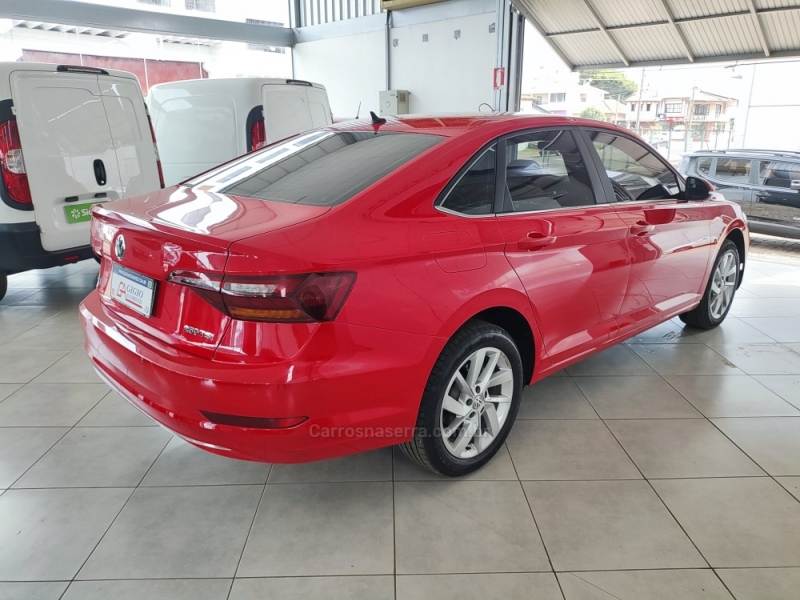 VOLKSWAGEN - JETTA - 2019/2020 - Vermelha - R$ 117.900,00