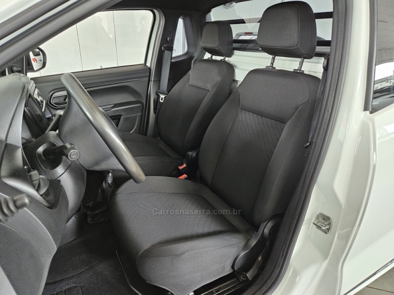 FIAT - STRADA - 2022/2022 - Branca - R$ 74.000,00