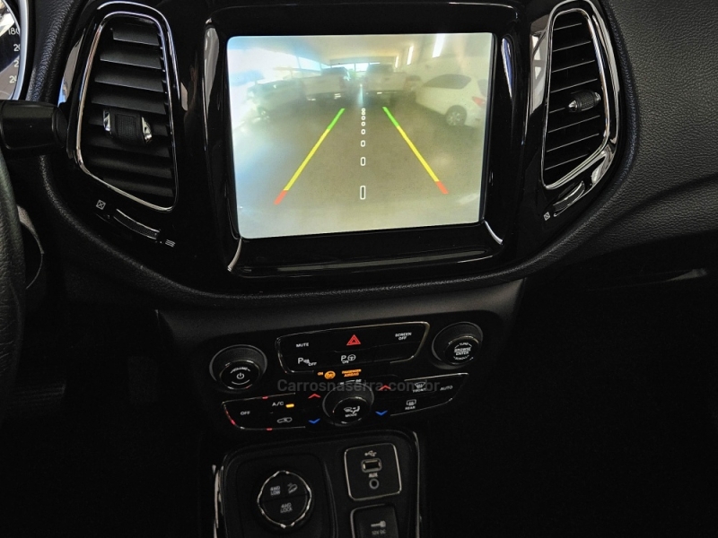 JEEP - COMPASS - 2018/2019 - Branca - R$ 117.000,00