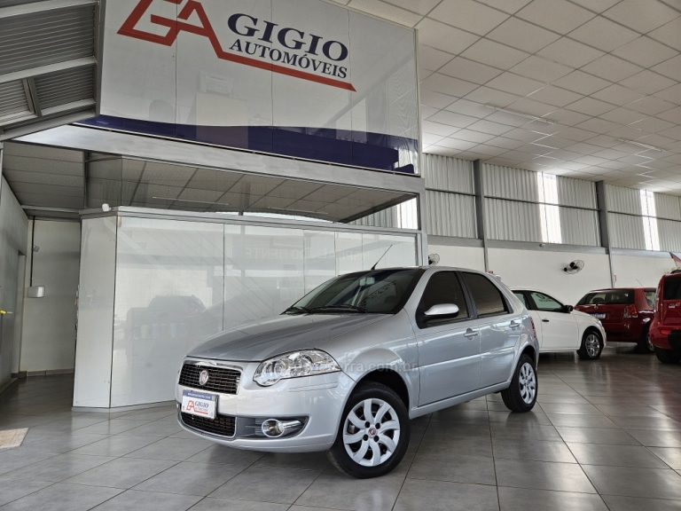 FIAT - PALIO - 2009/2010 - Prata - R$ 31.900,00