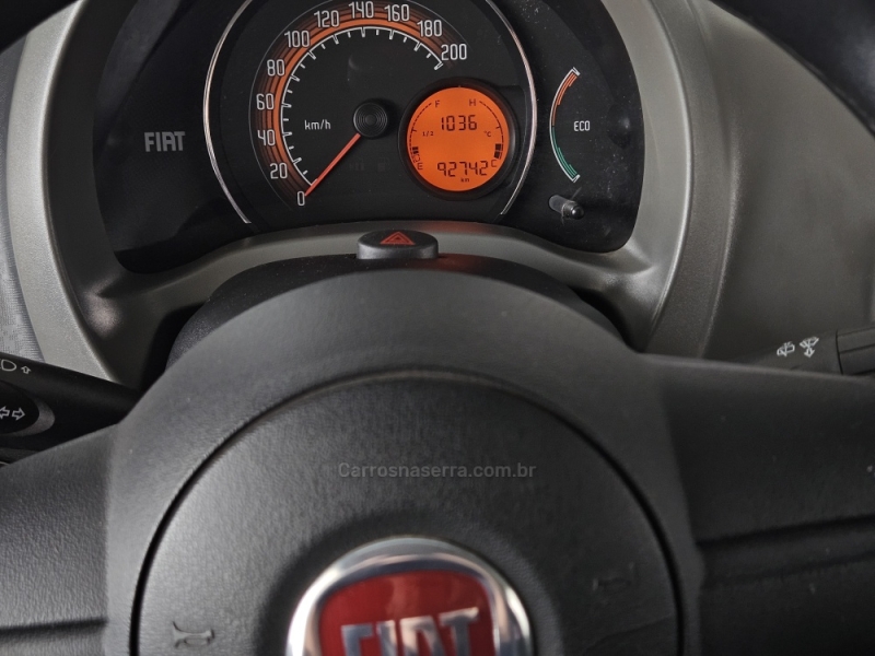 FIAT - UNO - 2013/2014 - Cinza - R$ 36.000,00