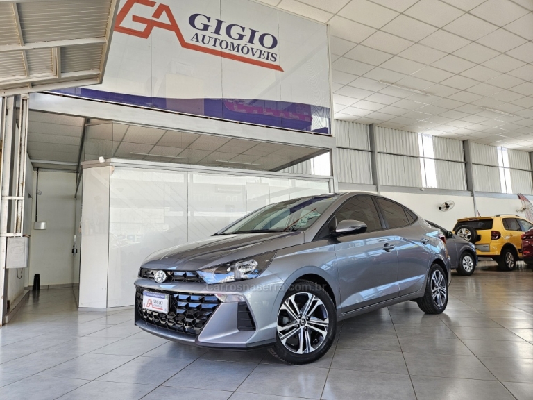 HYUNDAI - HB20S - 2023/2024 - Cinza - R$ 98.000,00