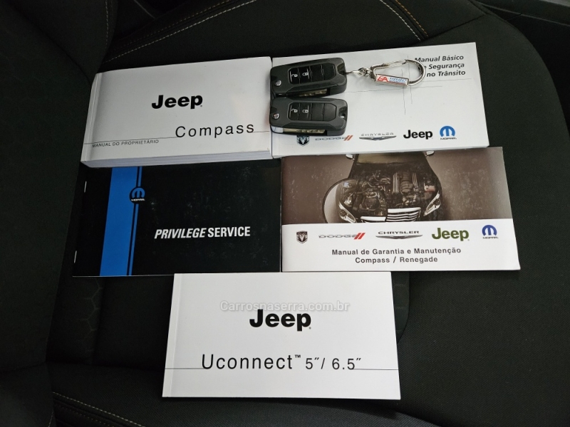 JEEP - COMPASS - 2017/2017 - Branca - R$ 88.000,00