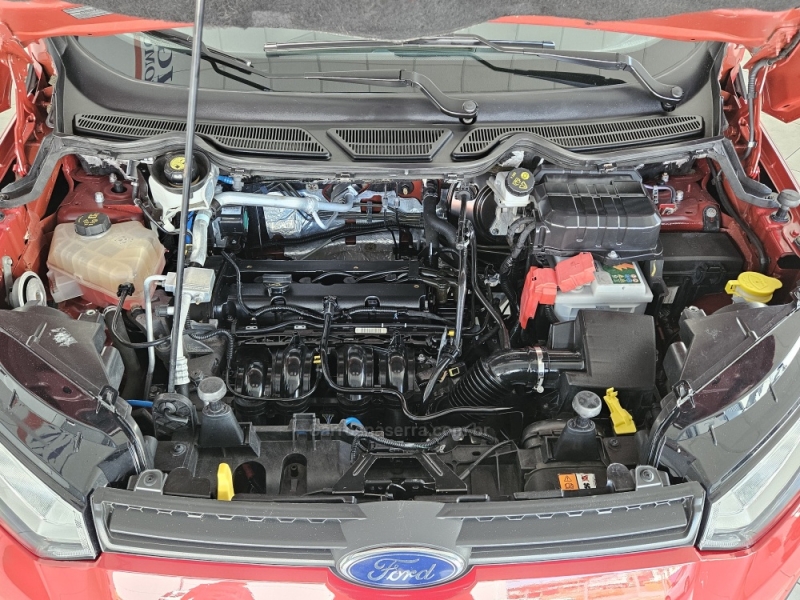 FORD - ECOSPORT - 2016/2017 - Vermelha - R$ 63.000,00