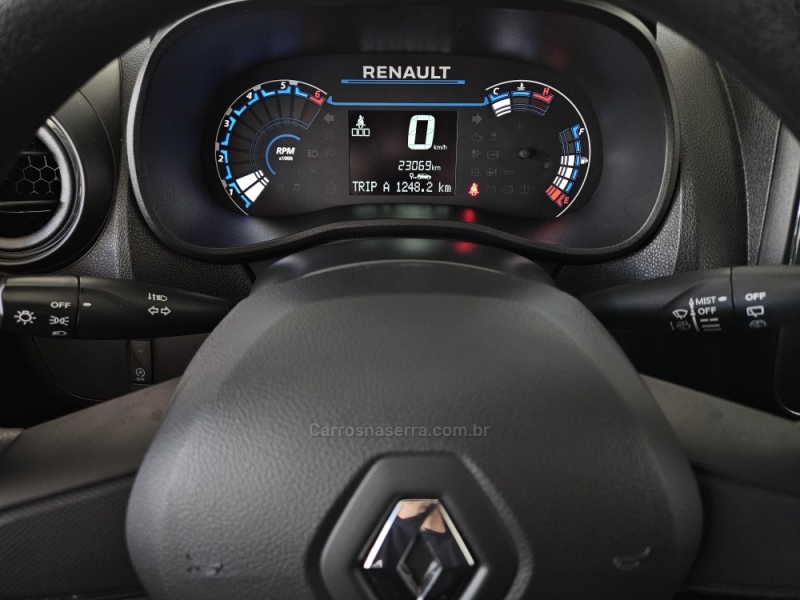 RENAULT - KWID - 2022/2023 - Prata - R$ 52.800,00