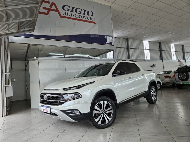 FIAT - TORO - 2022/2023 - Branca - R$ 142.900,00