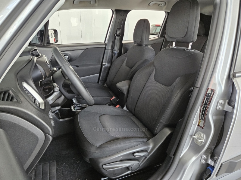 JEEP - RENEGADE - 2019/2019 - Prata - R$ 75.000,00