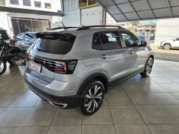 VOLKSWAGEN - T-CROSS - 2023/2024 - Prata - R$ 135.900,00