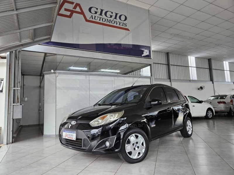 FORD - FIESTA - 2012/2012 - Preta - R$ 33.800,00