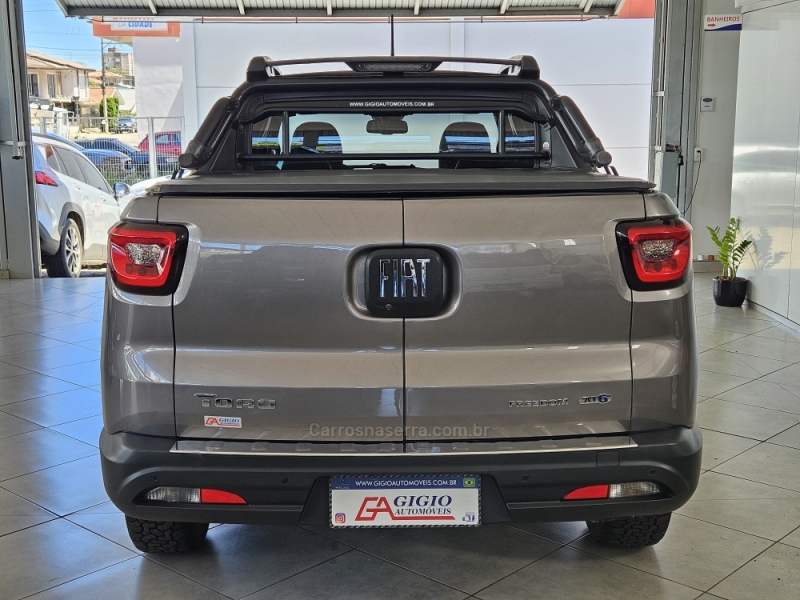 FIAT - TORO - 2018/2018 - Cinza - R$ 88.000,00