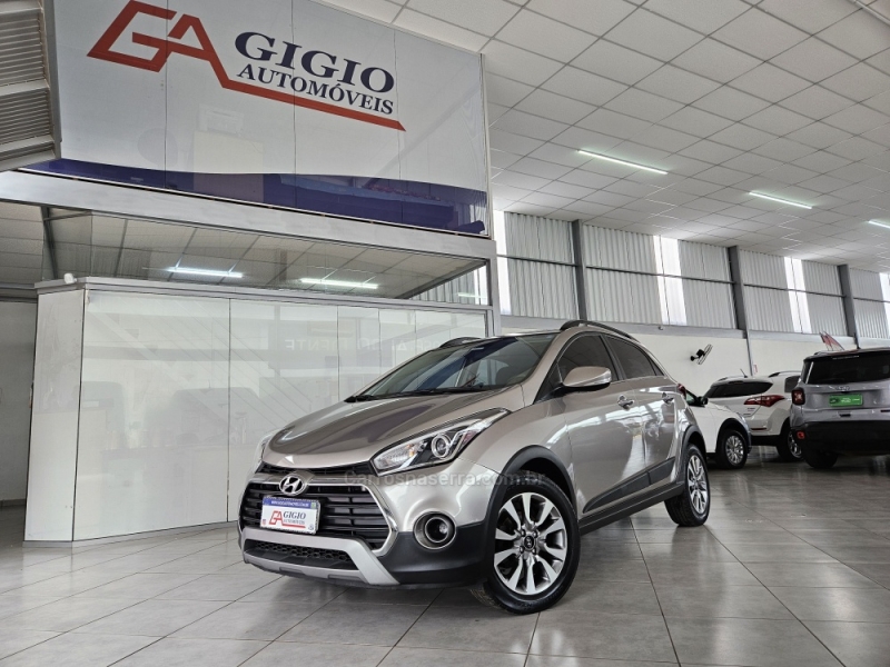 HYUNDAI - HB20X - 2016/2017 - Prata - R$ 71.500,00