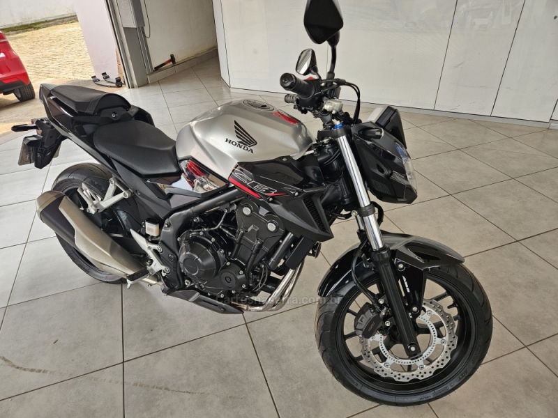 HONDA - CB 500F - 2020/2020 - Prata - R$ 33.900,00