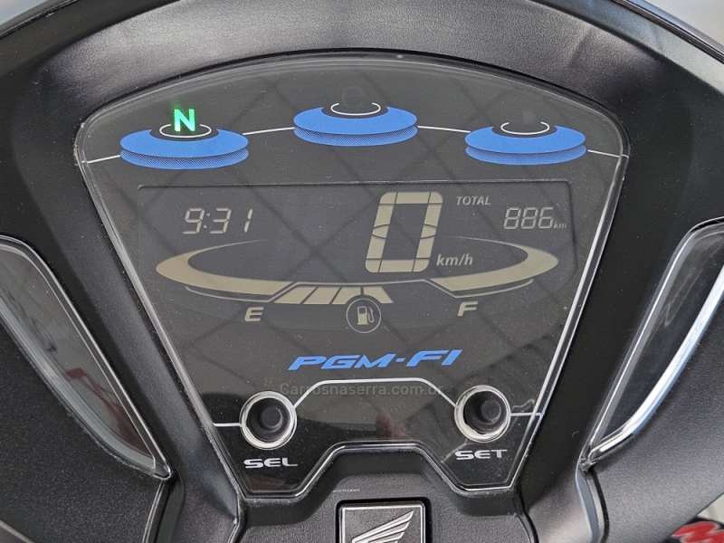 HONDA - BIZ 125 - 2023/2024 - Prata - R$ 17.900,00