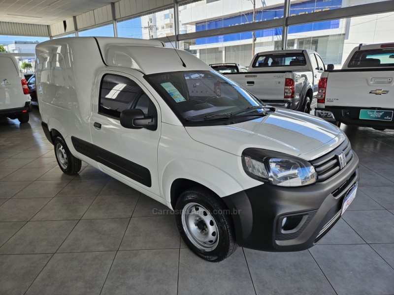 FIAT - FIORINO - 2022/2023 - Branca - R$ 88.500,00