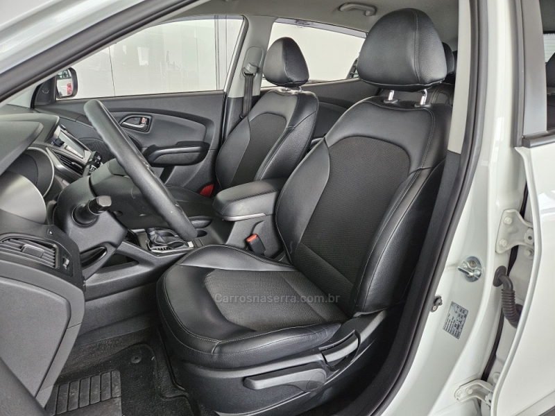 HYUNDAI - IX35 - 2018/2019 - Branca - R$ 92.000,00