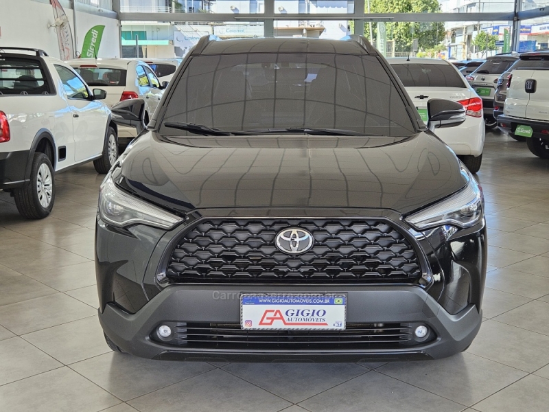 TOYOTA - COROLLA - 2021/2022 - Preta - R$ 139.500,00