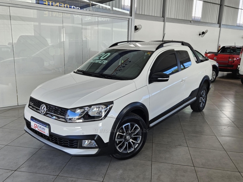 VOLKSWAGEN - SAVEIRO - 2019/2020 - Branca - R$ 87.000,00