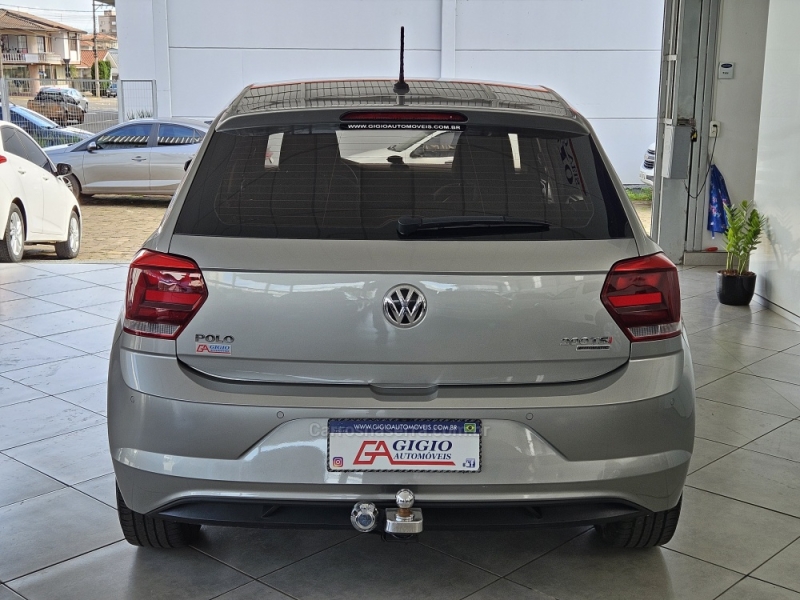 VOLKSWAGEN - POLO - 2019/2020 - Prata - R$ 79.500,00