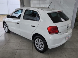 VOLKSWAGEN - GOL - 2022/2023 - Branca - R$ 58.500,00