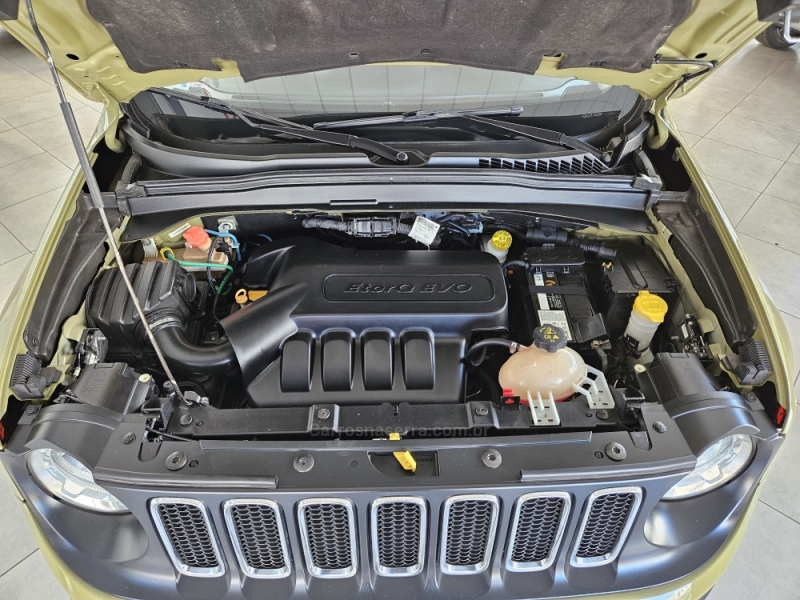 JEEP - RENEGADE - 2015/2016 - Verde - R$ 71.500,00