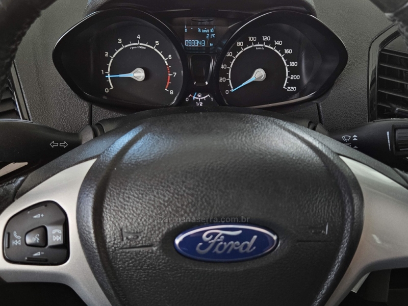 FORD - ECOSPORT - 2016/2017 - Vermelha - R$ 63.000,00