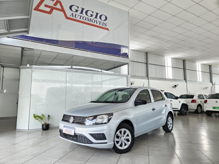 VOLKSWAGEN - GOL - 2022/2023 - Prata - R$ 59.500,00