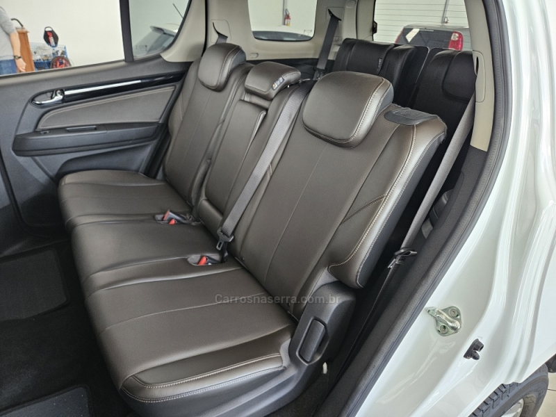 CHEVROLET - TRAILBLAZER - 2022/2023 - Branca - R$ 253.000,00