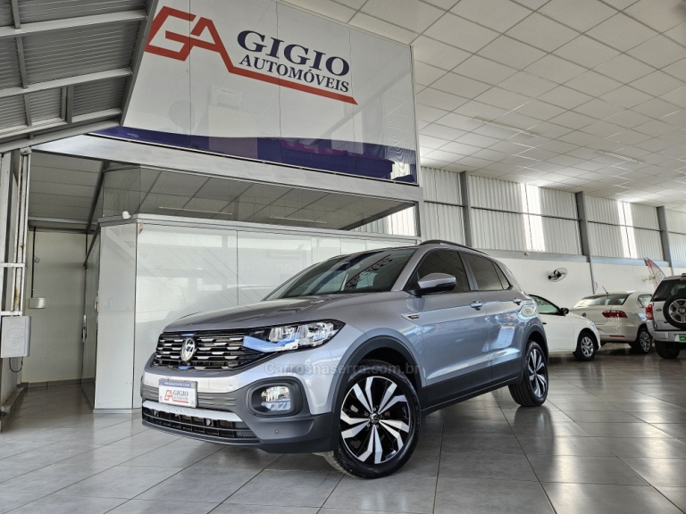 VOLKSWAGEN - T-CROSS - 2023/2024 - Prata - R$ 135.900,00