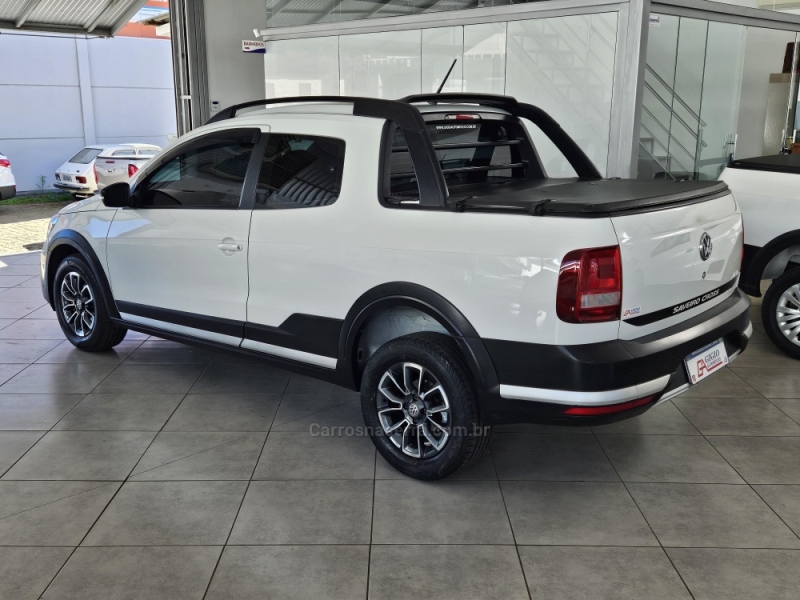 VOLKSWAGEN - SAVEIRO - 2019/2020 - Branca - R$ 87.000,00