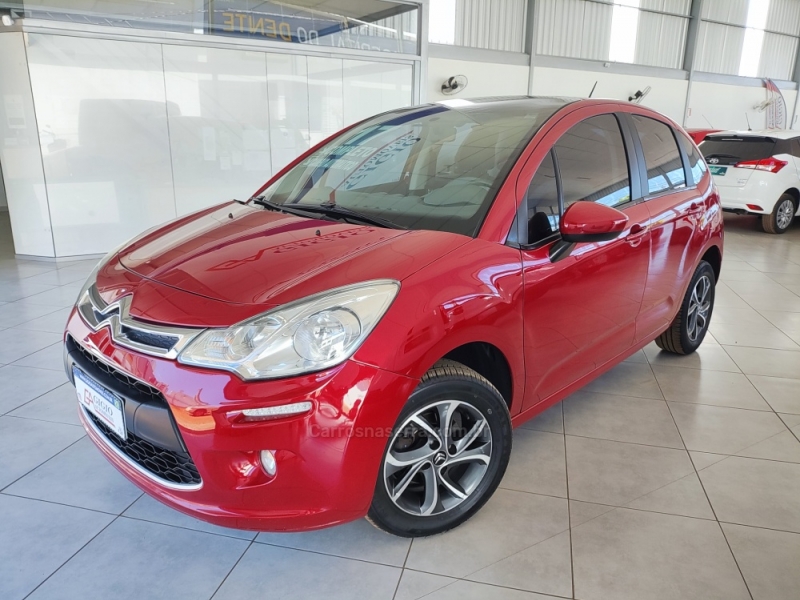 CITROËN - C3 - 2016/2017 - Vermelha - R$ 52.000,00