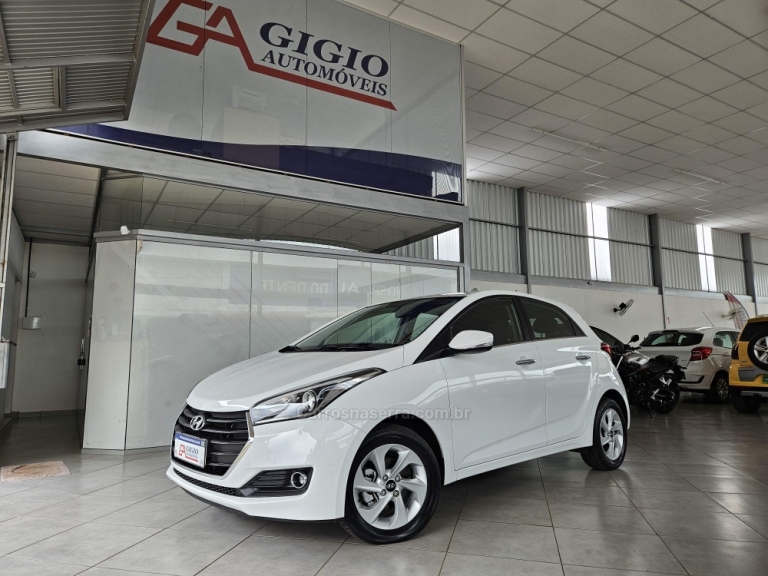 HYUNDAI - HB20 - 2015/2016 - Branca - R$ 64.500,00