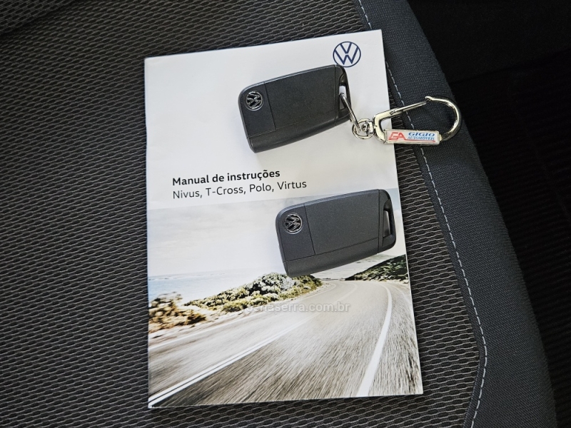 VOLKSWAGEN - T-CROSS - 2022/2022 - Prata - R$ 103.500,00