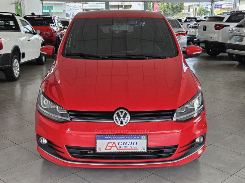 VOLKSWAGEN - FOX - 2018/2019 - Vermelha - R$ 59.900,00