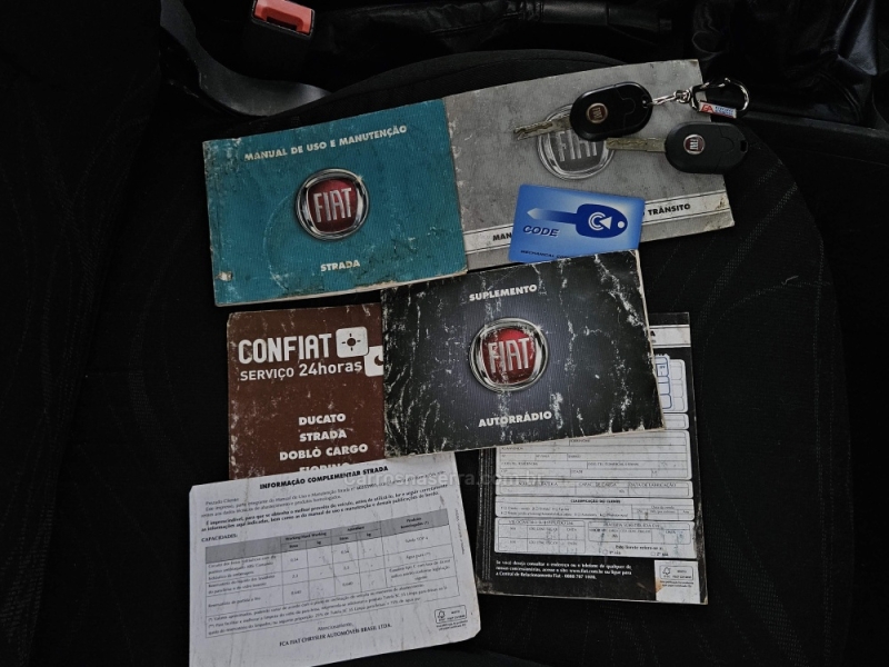 FIAT - STRADA - 2017/2018 - Branca - R$ 55.000,00