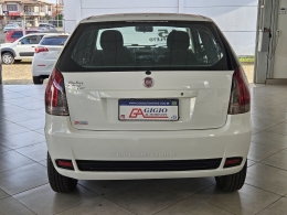 FIAT - PALIO - 2014/2015 - Branca - R$ 29.500,00