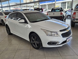 CHEVROLET - CRUZE - 2015/2016 - Branca - R$ 73.500,00