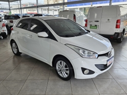 HYUNDAI - HB20 - 2013/2014 - Branca - R$ 57.000,00