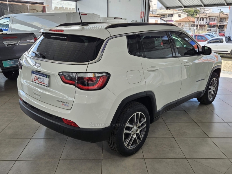 JEEP - COMPASS - 2020/2021 - Branca - R$ 100.000,00