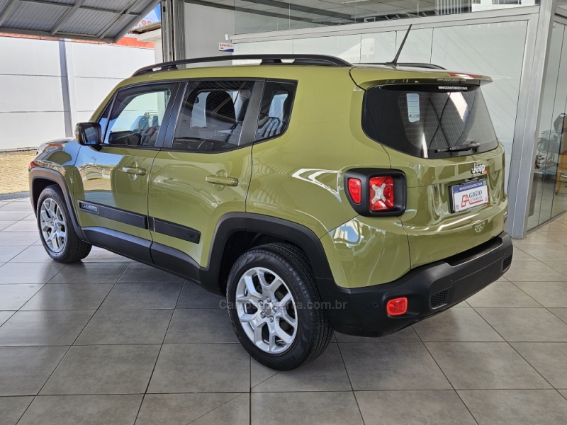 JEEP - RENEGADE - 2015/2016 - Verde - R$ 71.500,00