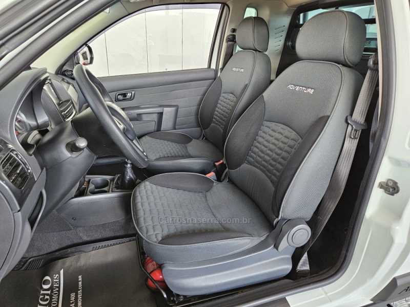 FIAT - STRADA - 2013/2014 - Branca - R$ 58.800,00