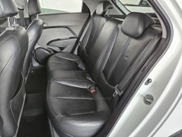 HYUNDAI - HB20 - 2013/2014 - Branca - R$ 57.000,00