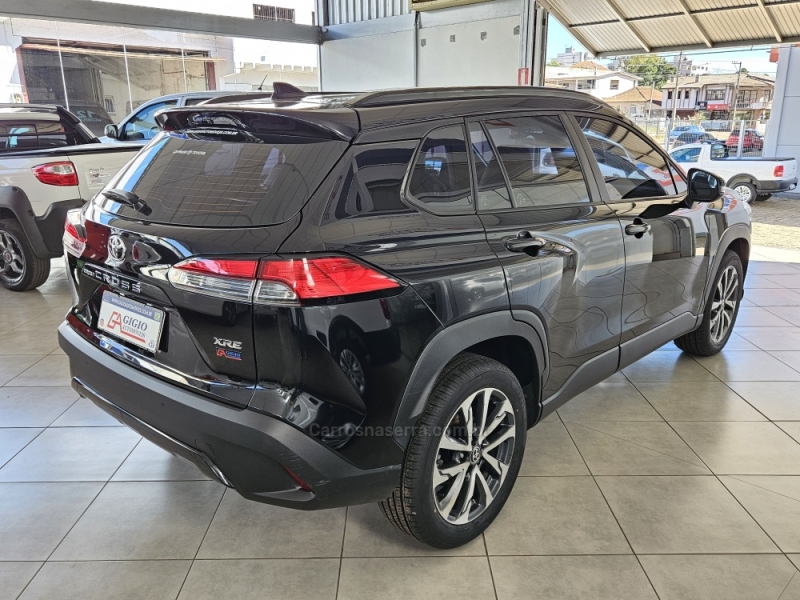 TOYOTA - COROLLA - 2021/2022 - Preta - R$ 139.500,00
