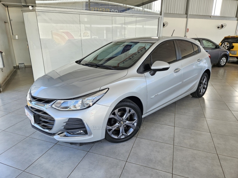 CHEVROLET - CRUZE - 2019/2020 - Prata - R$ 99.900,00